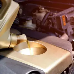 Objawy starego oleju w silniku, które mogą zrujnować Twoje auto