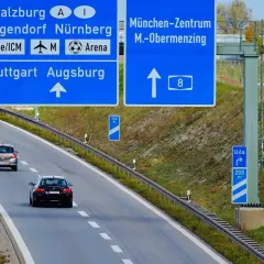 Ile można jechać na autostradzie w Niemczech? Zaskakujące ograniczenia prędkości!