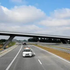 Otwarcie autostrady A4 Rzeszów-Jarosław: Co musisz wiedzieć o historii budowy