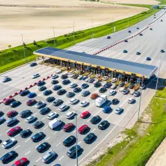 Czy bramki na autostradzie są otwarte? Szczegóły o opłatach i ruchu.