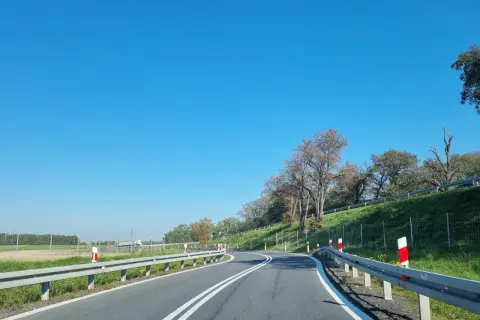 Co ile są słupki na autostradzie? Odkryj ważne szczegóły!
