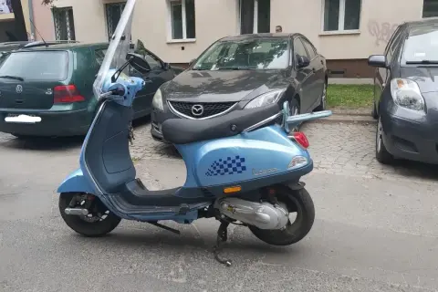 Czy można jeździć motorowerem bez prawa jazdy? Sprawdź wymagania i konsekwencje