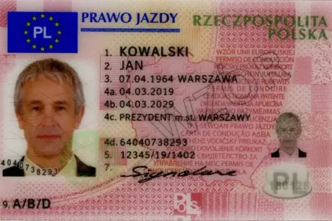Jak sprawdzić gdzie jest prawo jazdy? Poznaj skuteczne metody i porady