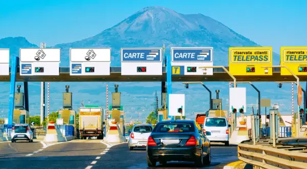 Jak płacić za autostrady we Włoszech? Poznaj najważniejsze metody i zasady