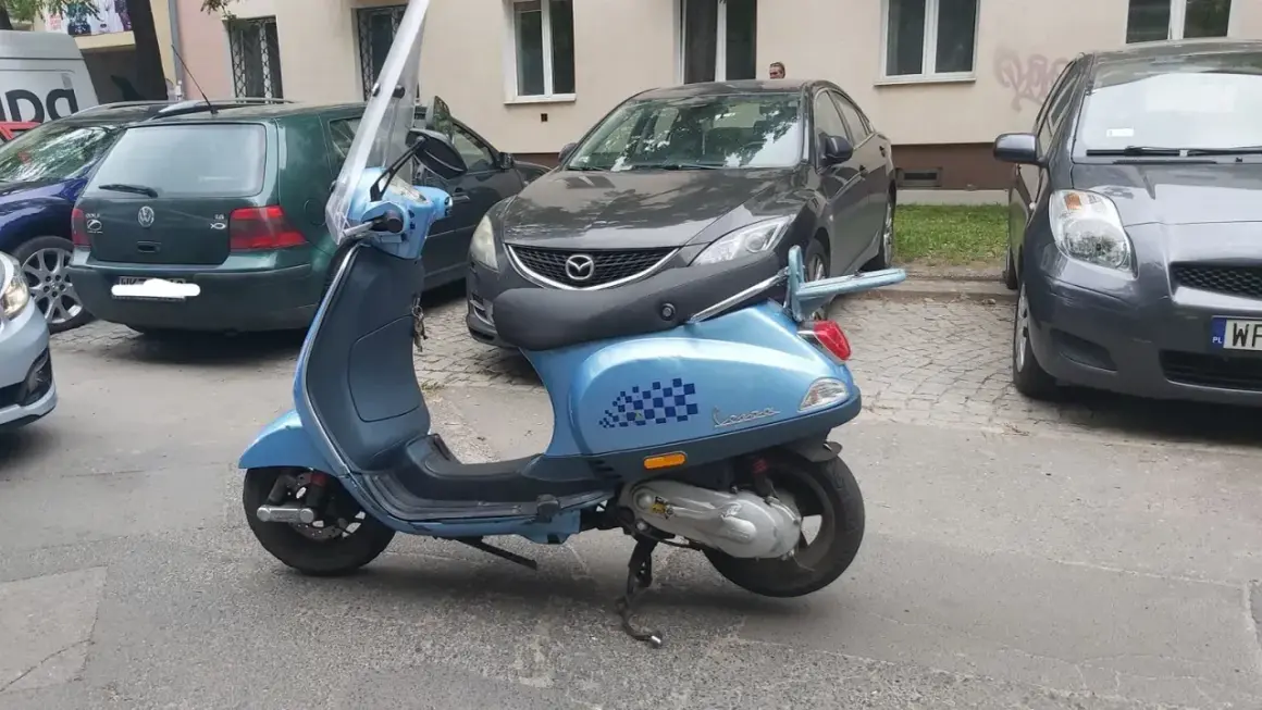 Czy można jeździć motorowerem bez prawa jazdy? Sprawdź wymagania i konsekwencje