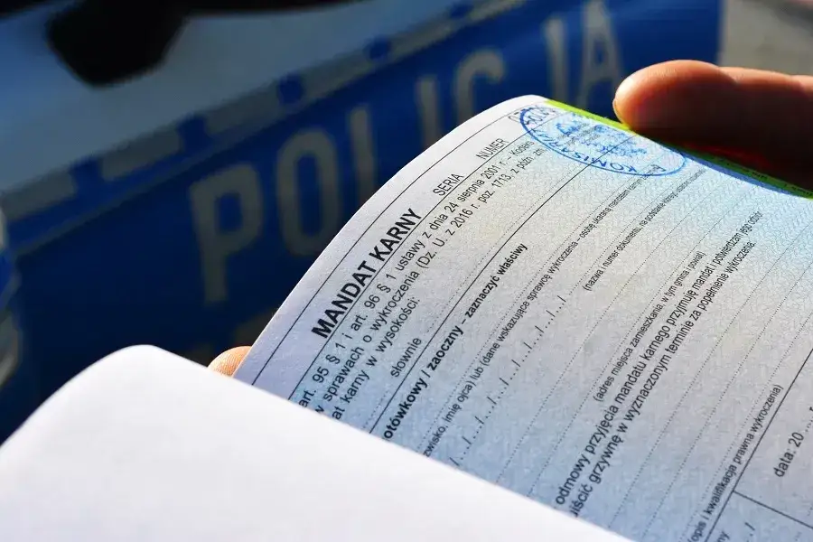 Zdjęcie Czy po zabraniu prawa jazdy trzeba robić kurs? Sprawdź, co musisz wiedzieć
